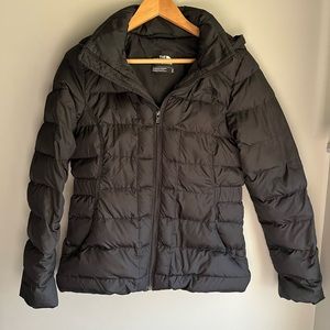The North Face 550 Down Jacket // Black // Size: Medium